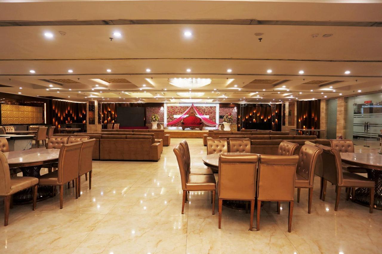 Capital O Green Palms Near Jhilmil Metro Station Hotel Ню Делхи Екстериор снимка